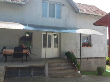 Фото номера Дом с 2 спальнями Дома для отпуска Casa Florin г. Хацег 32
