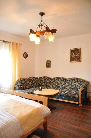 Фото номера Дом с 2 спальнями Дома для отпуска Home Tara г. Хацег 46
