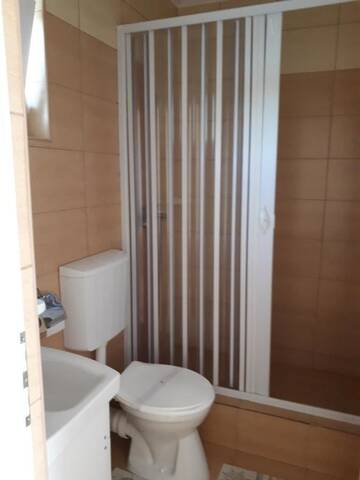 Фото номера Четырехместный номер Гостевой дом Casa Mia г. Хацег 2