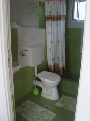 Фото номера Трехместный номер с собственной ванной комнатой Гостевой дом Casa Mia г. Хацег 5