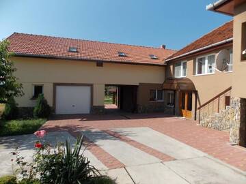 Фото номера Вилла с 3 спальнями Виллы Vila SOFIA г. Хацег 41