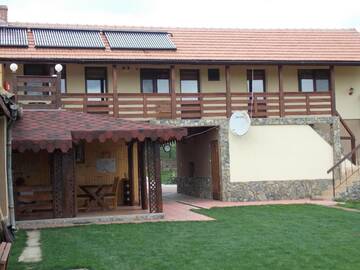 Фото номера Вилла с 3 спальнями Виллы Vila SOFIA г. Хацег 6